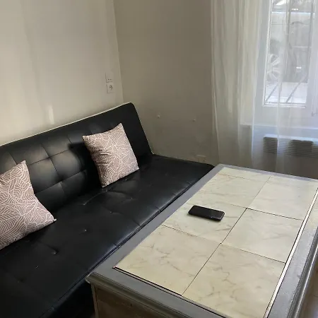 Beziers: Studio Au Centre * بزييه